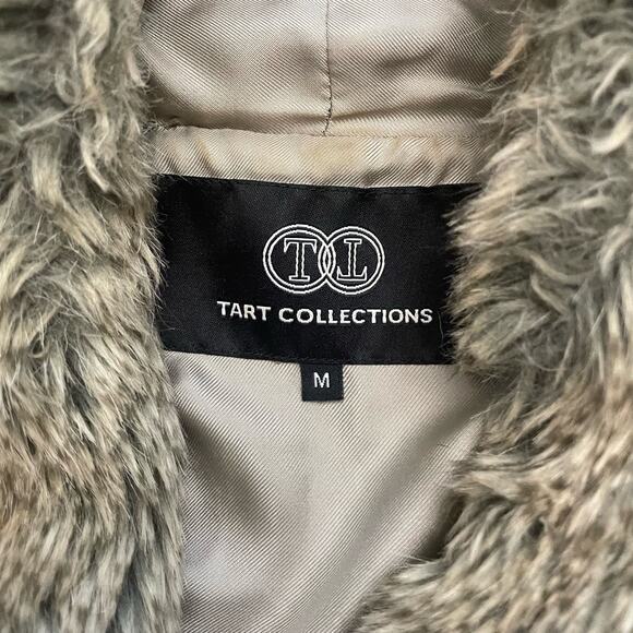 Tart Collections Silk Lined Faux Fur Vest Size M - Picture 2 of 7